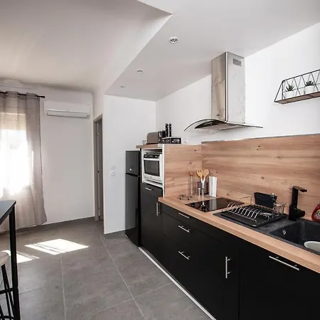 Explore The World 1 *